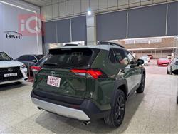 تۆیۆتا ڕاڤ 4